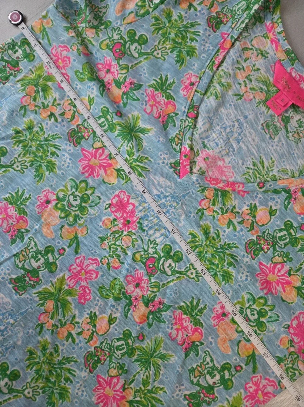 Lilly Pulitzer x Disney Etta V-Neck Shirt - Picture 7 of 8